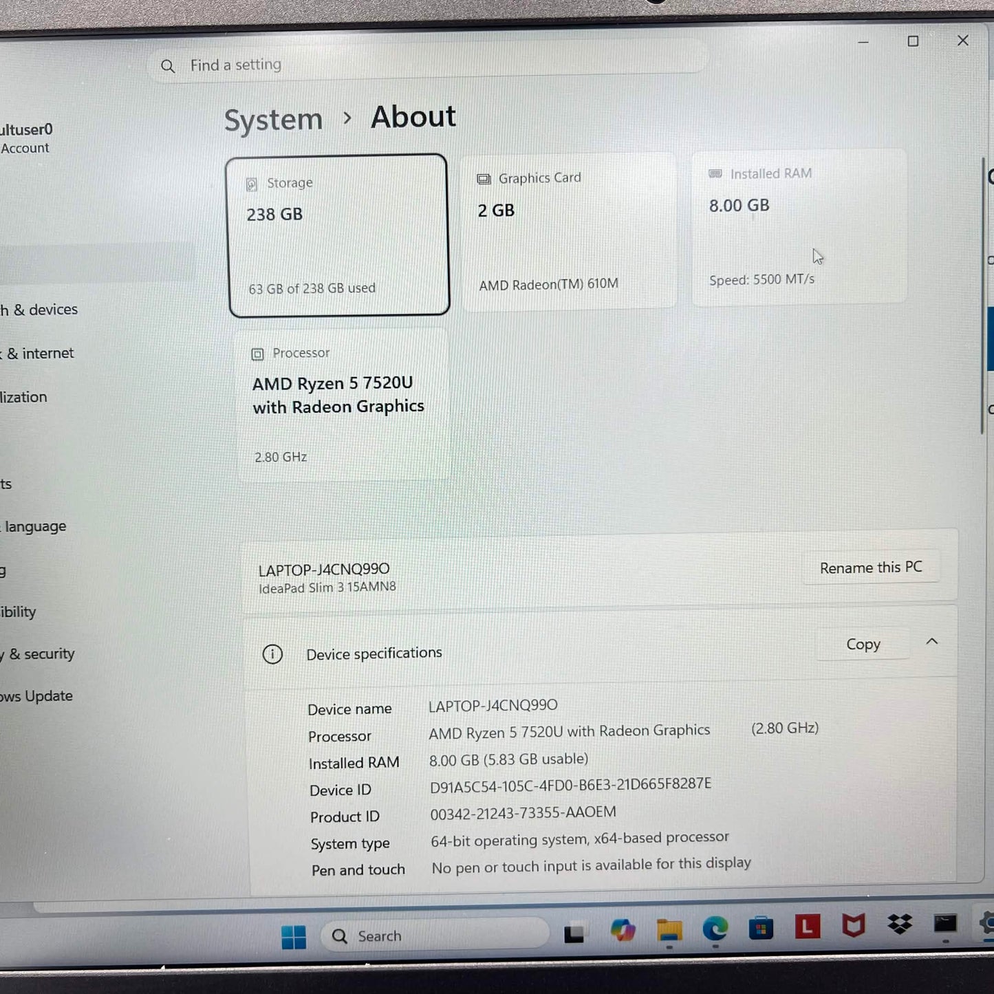 Lenovo IdeaPad Slim 3 15AMN8 15.6" Ryzen 5 7520U 2.8GHz 8GB RAM 256GB SSD