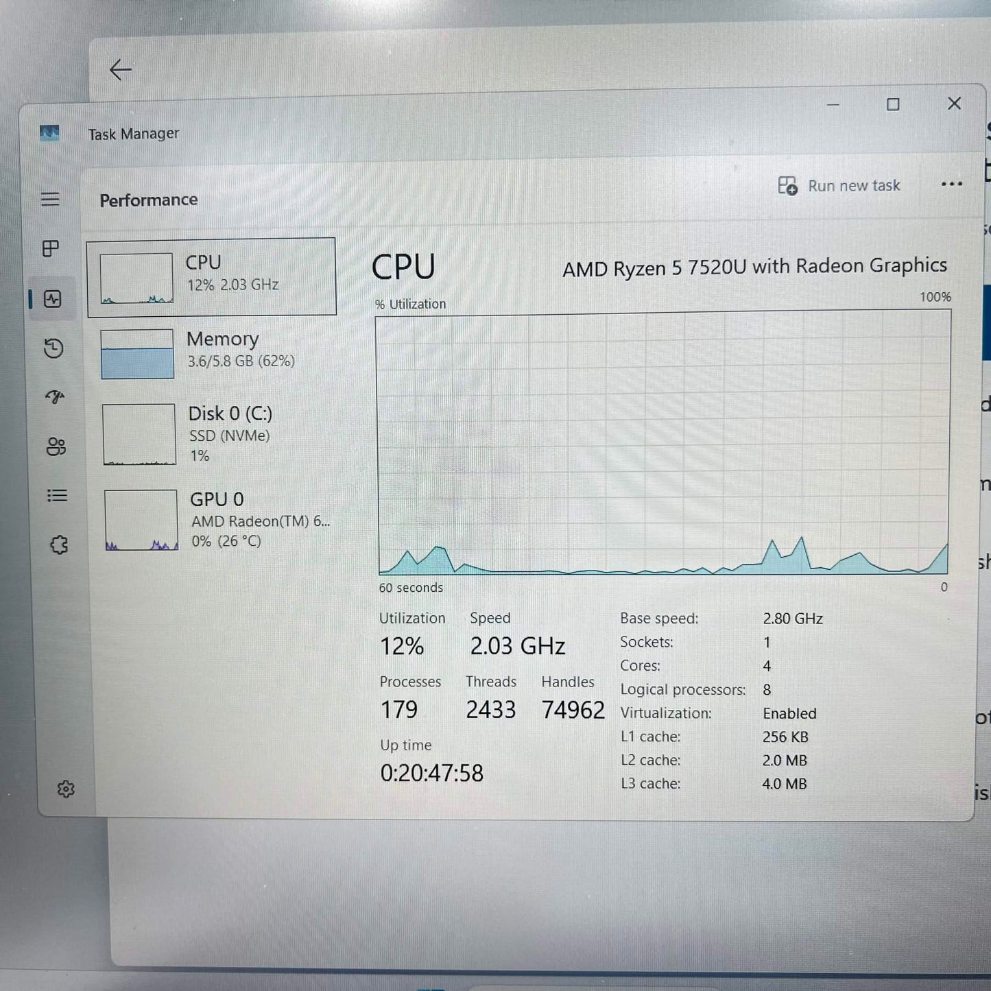 Lenovo IdeaPad Slim 3 15AMN8 15.6" Ryzen 5 7520U 2.8GHz 8GB RAM 256GB SSD