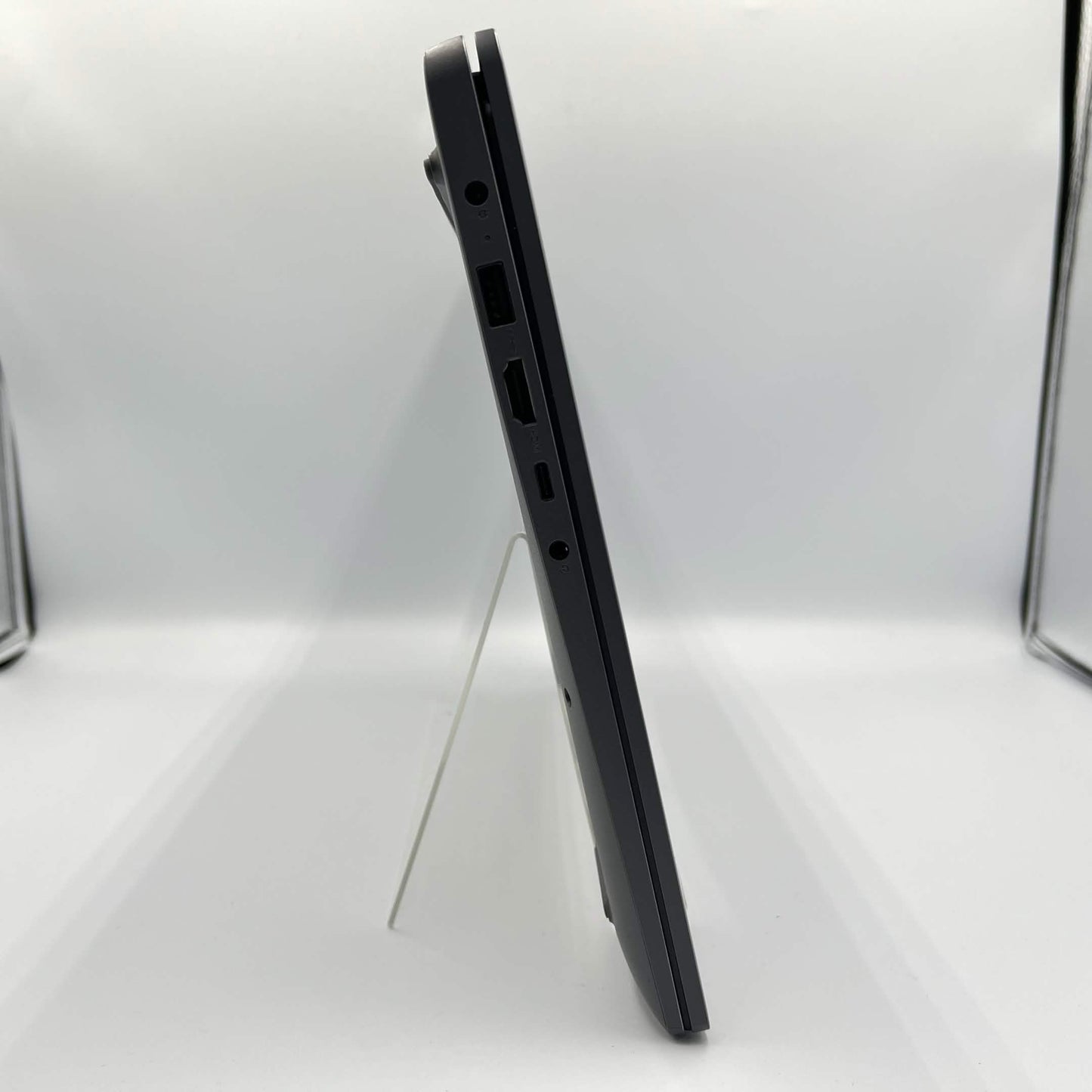 Lenovo IdeaPad Slim 3 15AMN8 15.6" Ryzen 5 7520U 2.8GHz 8GB RAM 256GB SSD