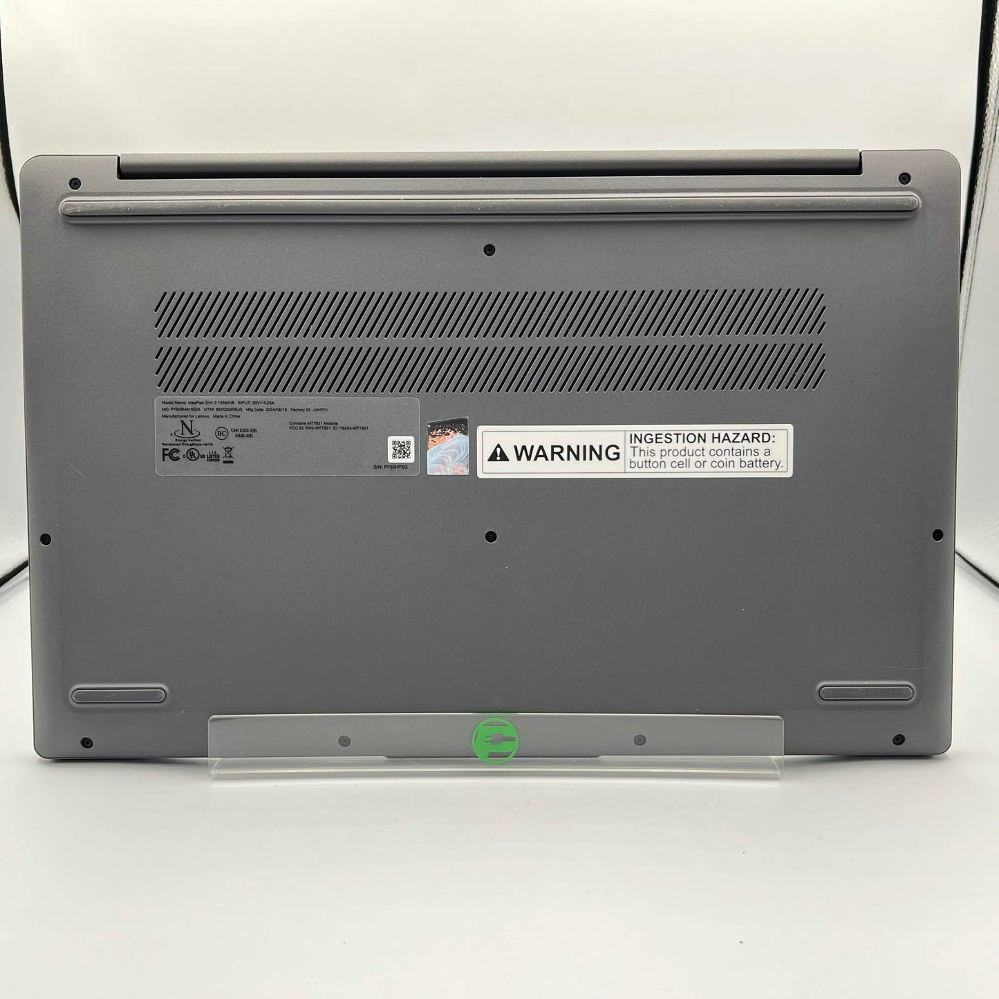 Lenovo IdeaPad Slim 3 15AMN8 15.6" Ryzen 5 7520U 2.8GHz 8GB RAM 256GB SSD