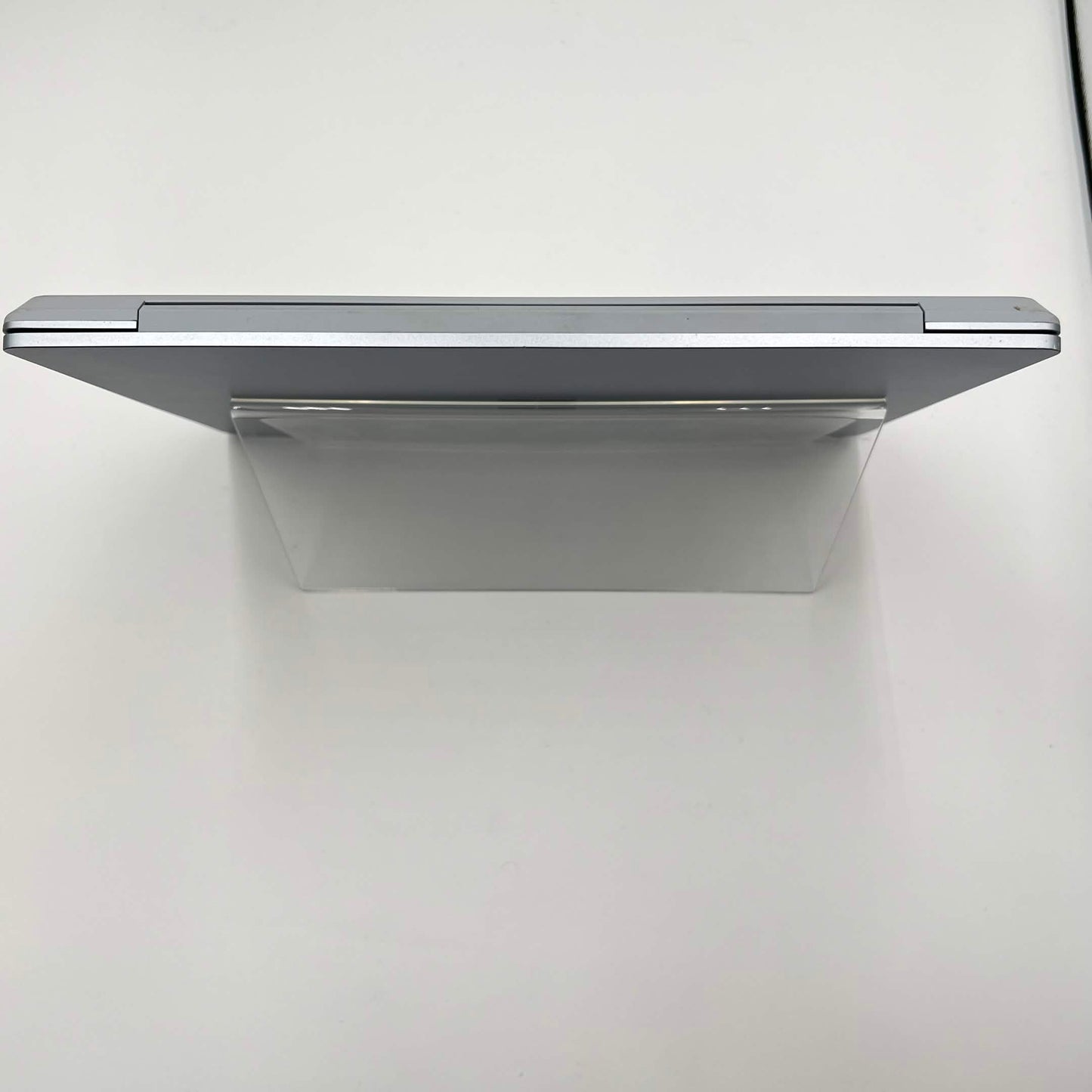 Microsoft Surface Laptop Go 1 1943 12.4" i5-1035G1 1.0GHz 8GB RAM 128GB SSD