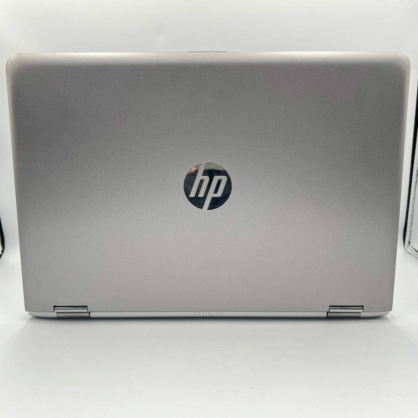 HP Pavilion x360 Silver 9560NGW Intel i5-8265U 1.6GHz 8GB RAM 128GB