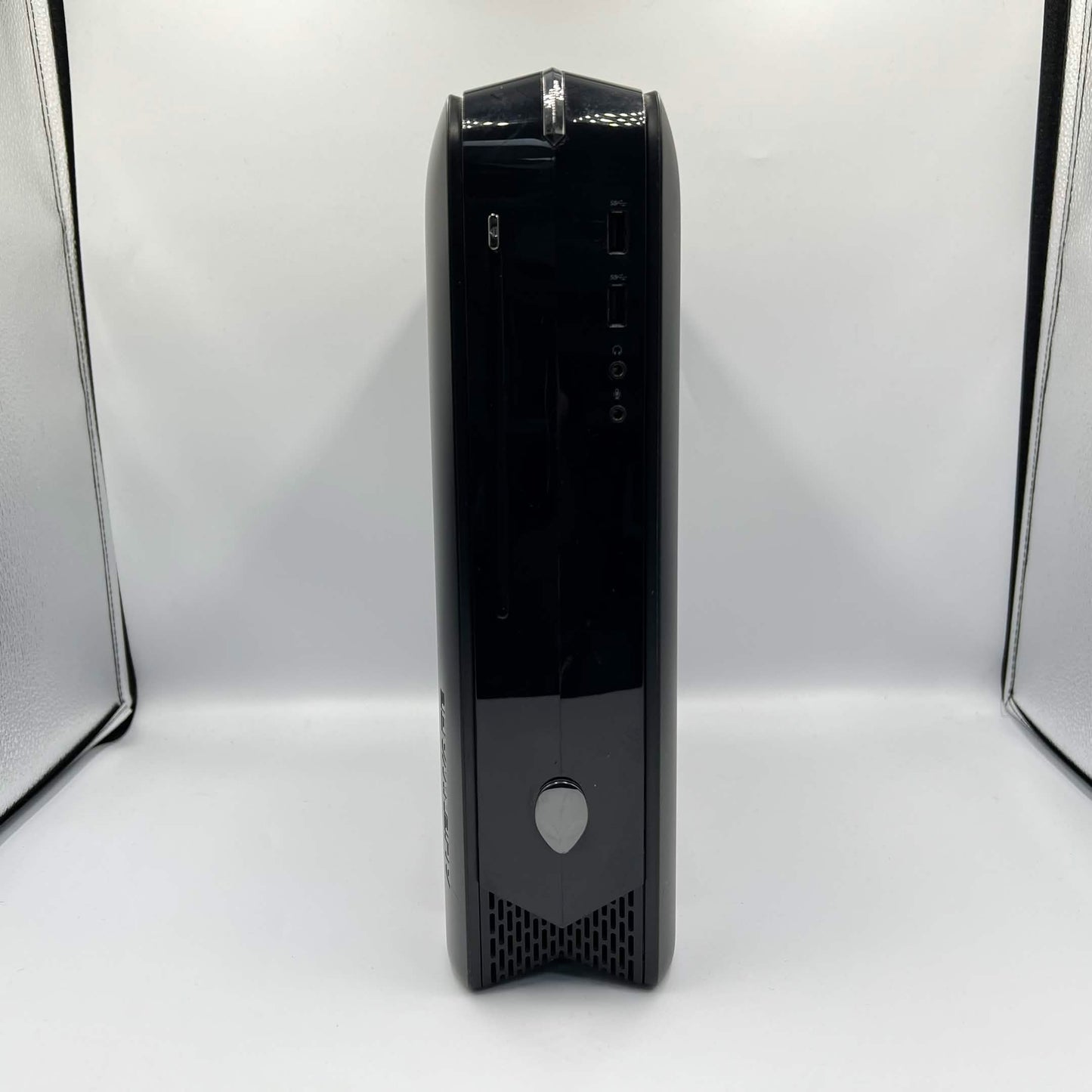 Dell Alienware D0S5 i5-6200U  2.50GHz 8GB RAM 256GB HDD Nvidia GeForce GTX 960M