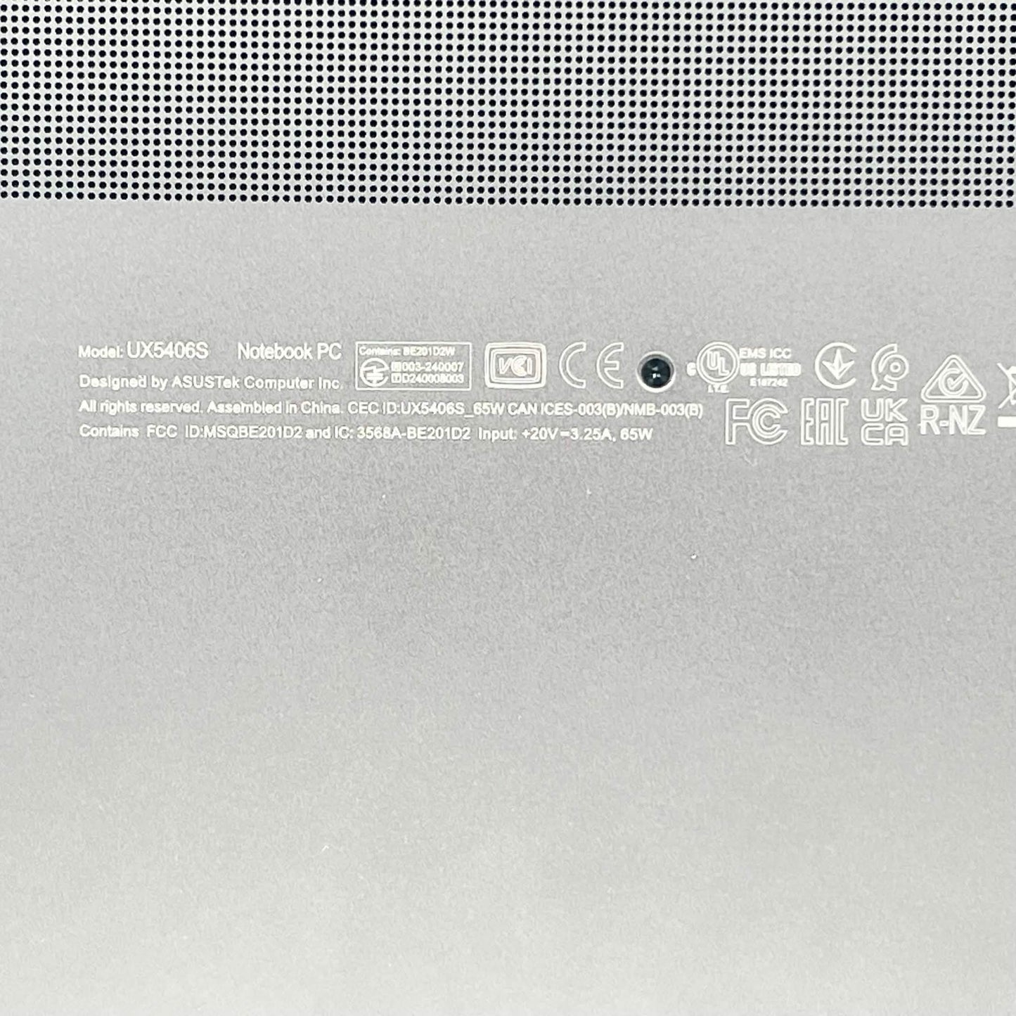 Asus Zenbook S 14 UX5406SA 14" Core Ultra 7 155H 2.2GHz 16GB RAM 1TB SSD