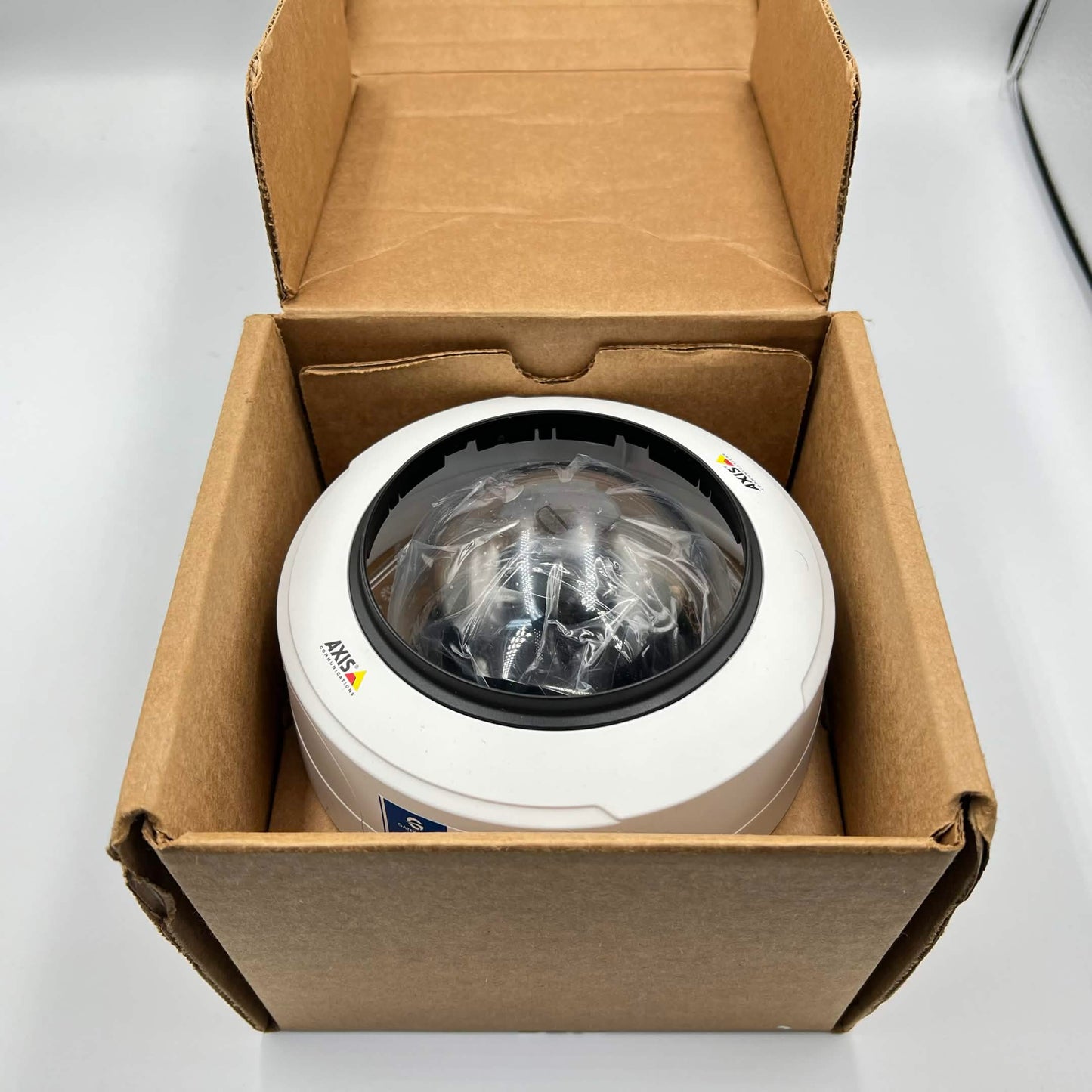 New Axis p3245-LV Network Camera 01592-001 Unclaimed