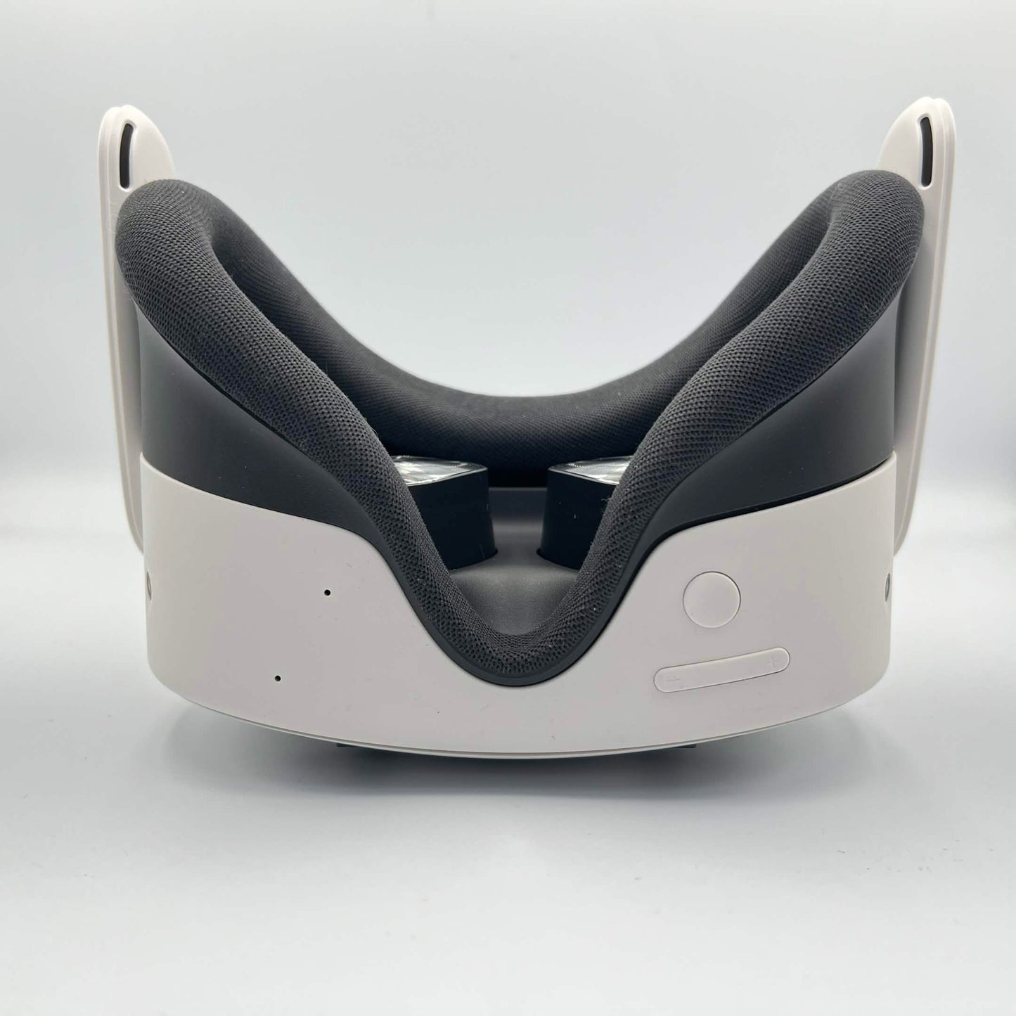 Meta Quest 3S 128GB Standalone All-in-One VR Headset P97