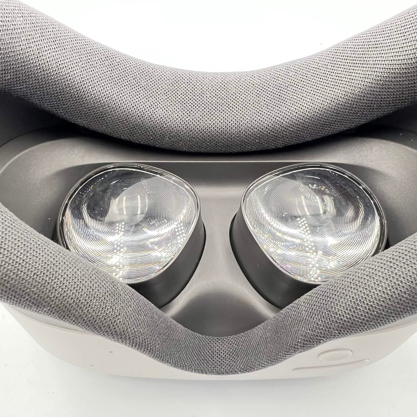 Meta Quest 3S 128GB Standalone All-in-One VR Headset P97