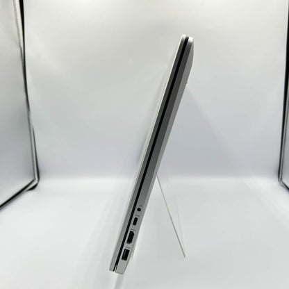 HP Laptop 17-CP2025DX 15.6" Ryzen 5 7520U 2.8GHz 8GB RAM 512GB SSD