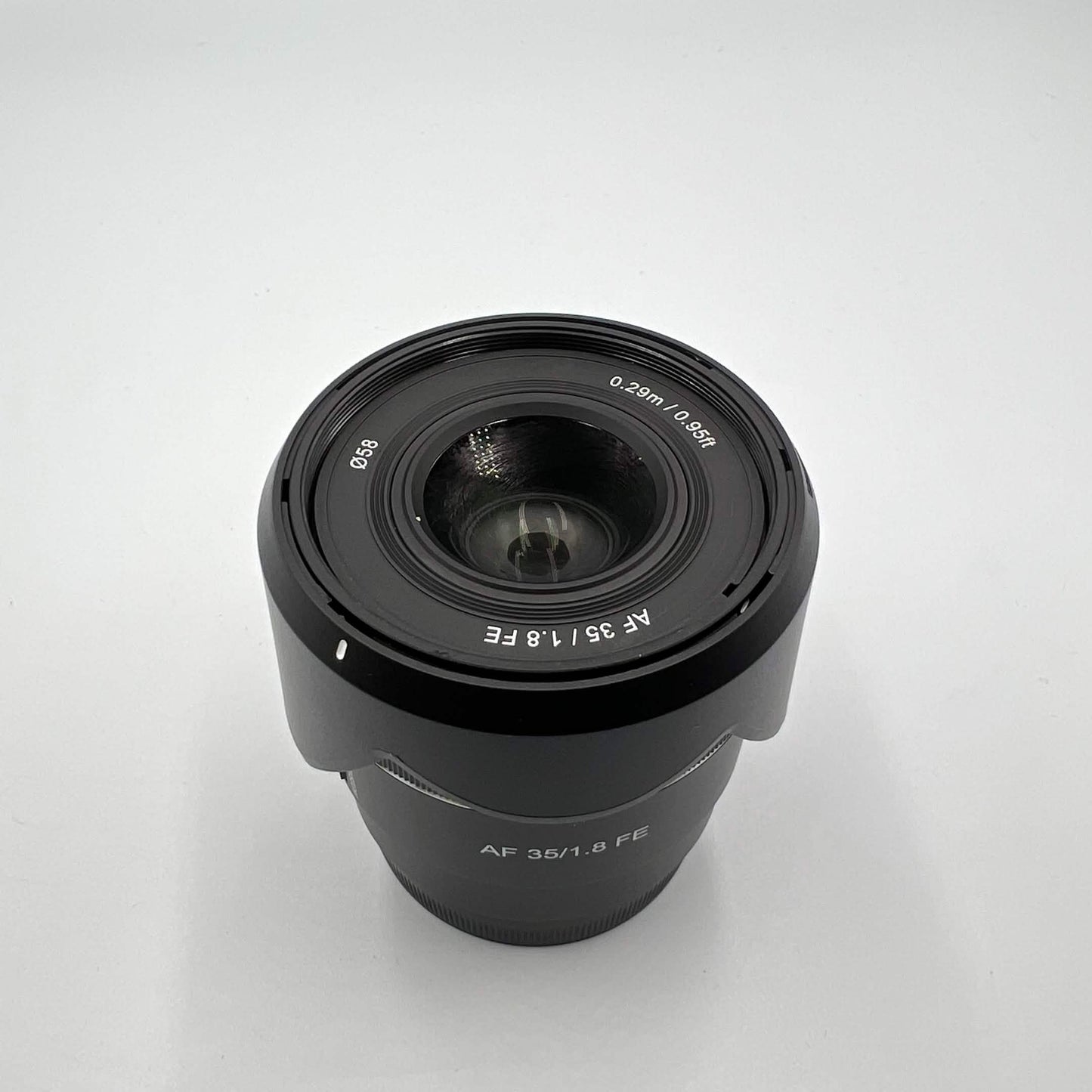 Samyang 35mm f/1.8 FE For Sony E-Mount