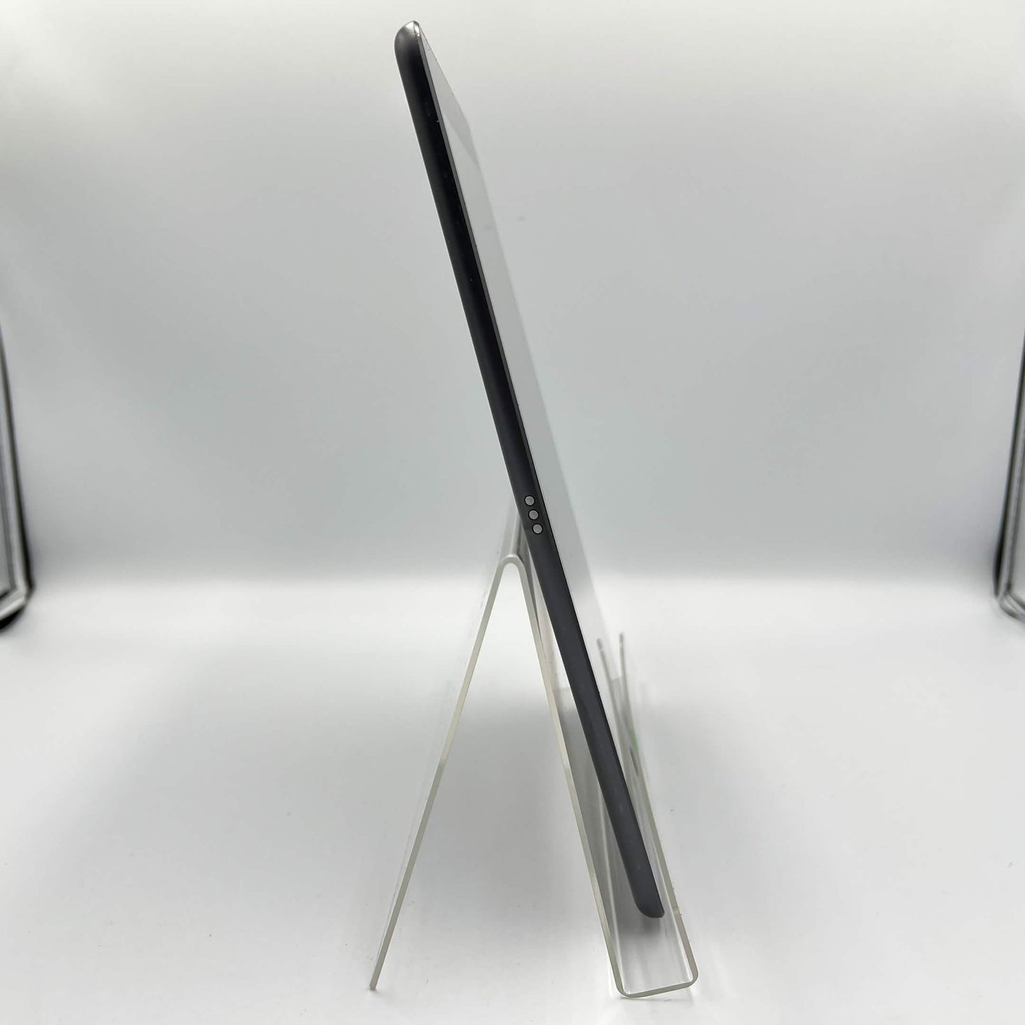 Apple iPad 9th Gen MK2K3LL/A 10.2"