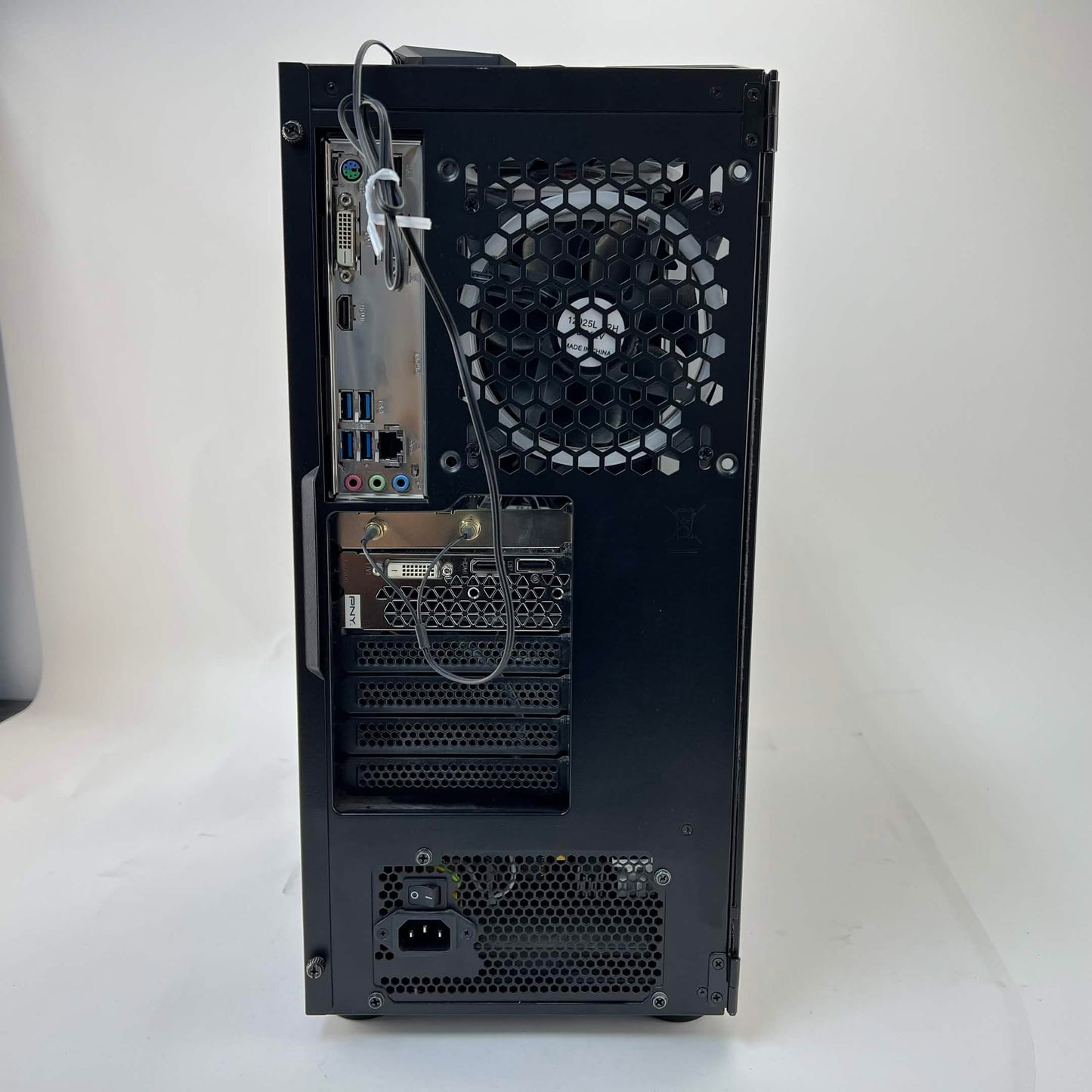 Custom PC Core i5-9400F 2.90GHz 16GB RAM 500GB SSD pny GeForce GTX 1660