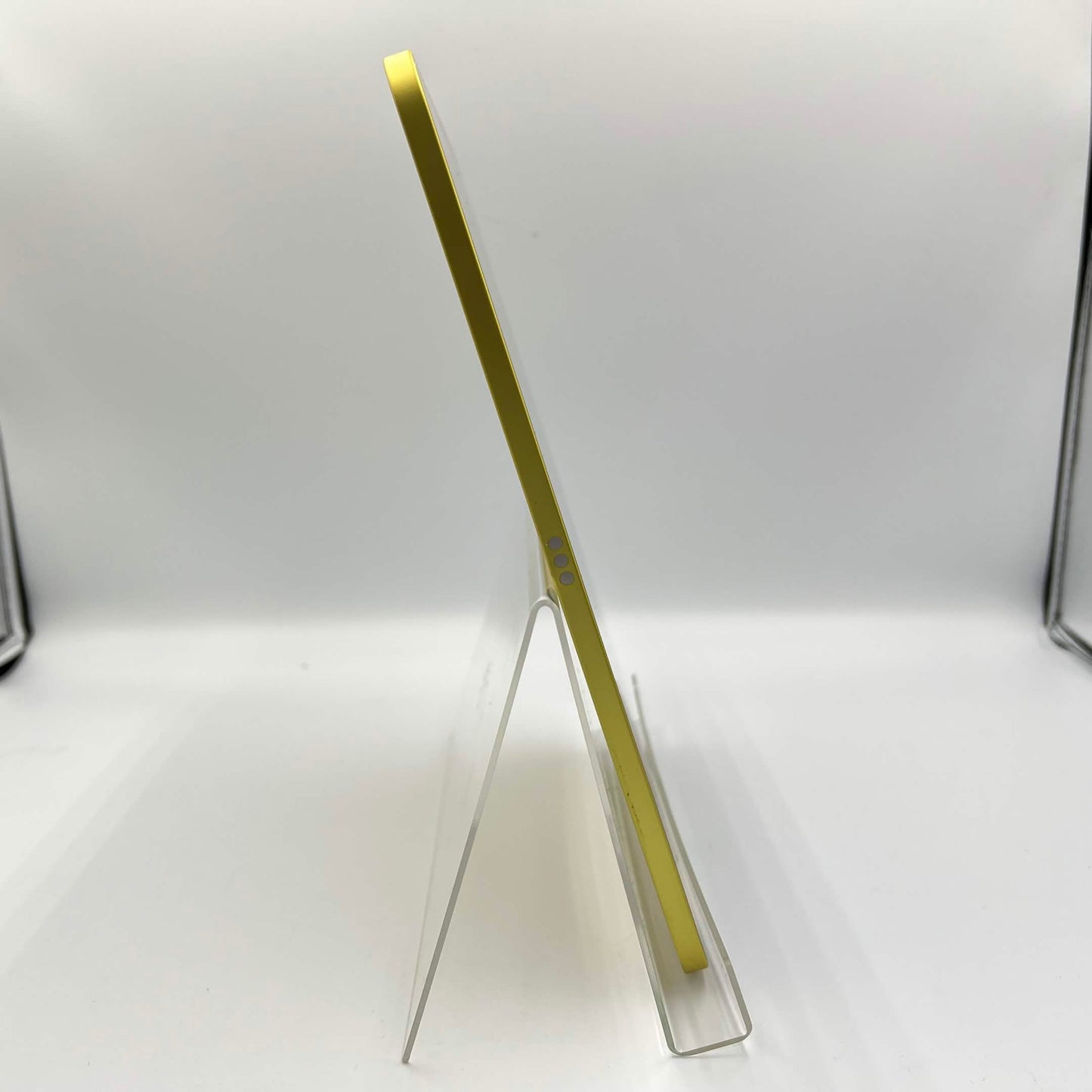 WiFi Only Apple iPad 11" (A16) 128GB Yellow MD4D4LL/A