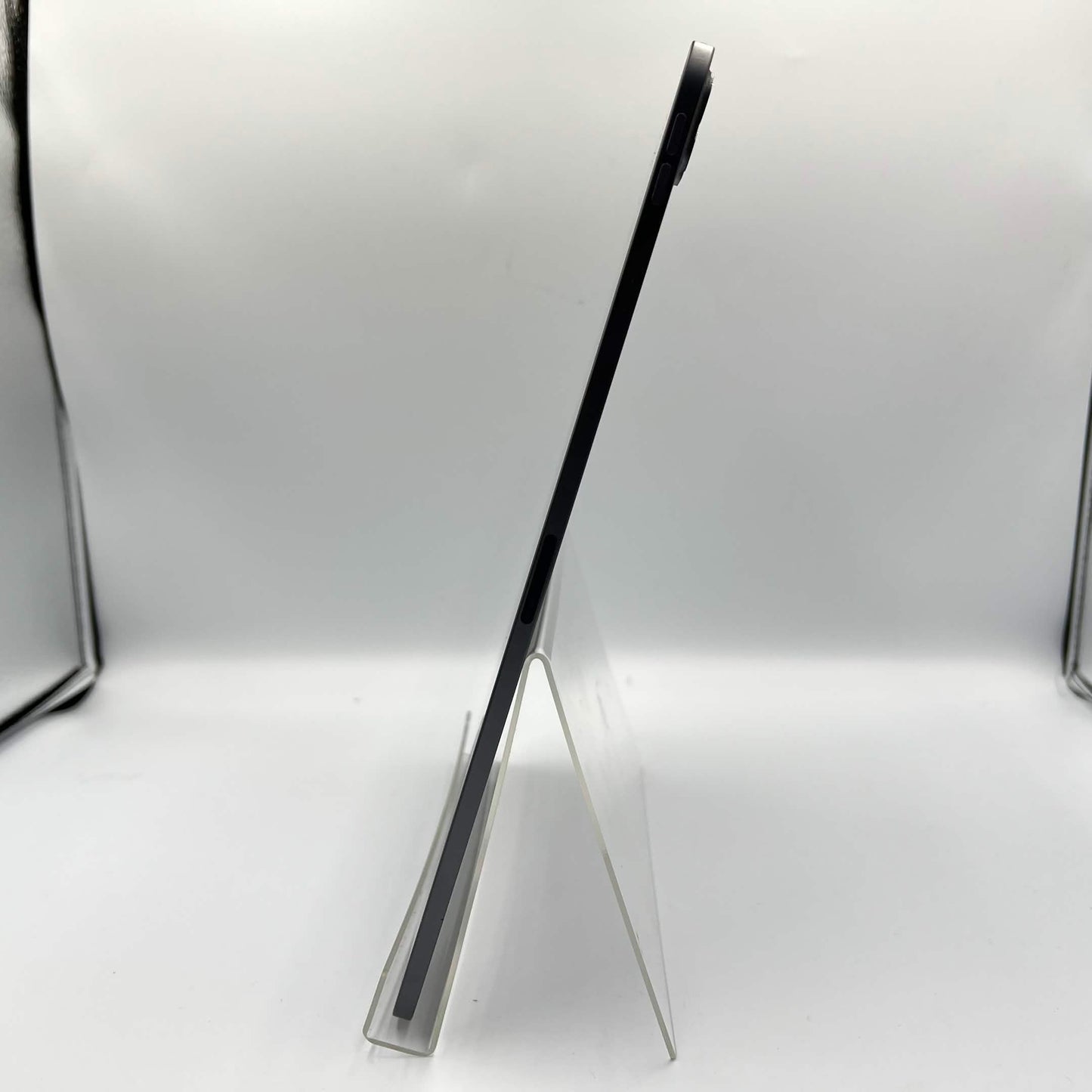 WiFi Only Apple iPad Pro 12.9" 4th Gen 128GB Space Gray MY2H2LL/A