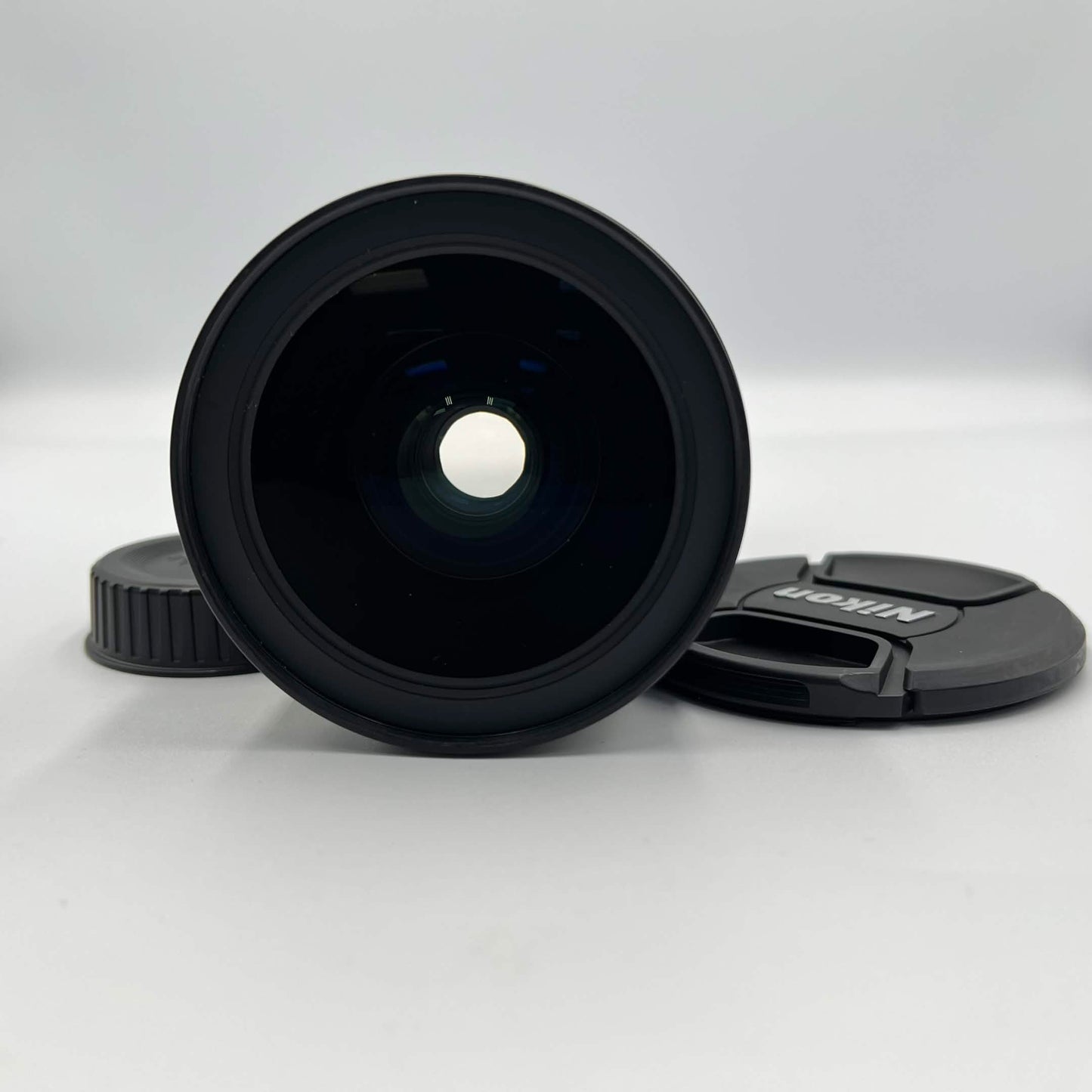 Nikon AF-S NIKKOR 24-70mm f/2.8 VR Auto & Manual Lens F