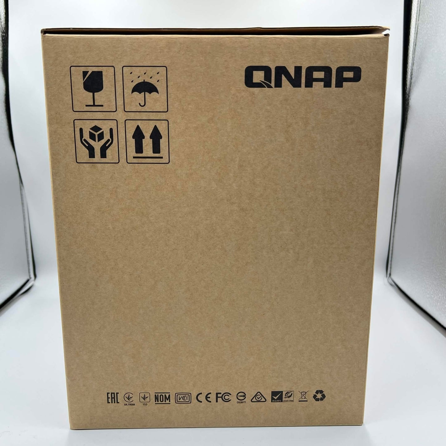 QNAP TR-004 4-bay USB Type-C hardware RAID enclosure TR-004-US
