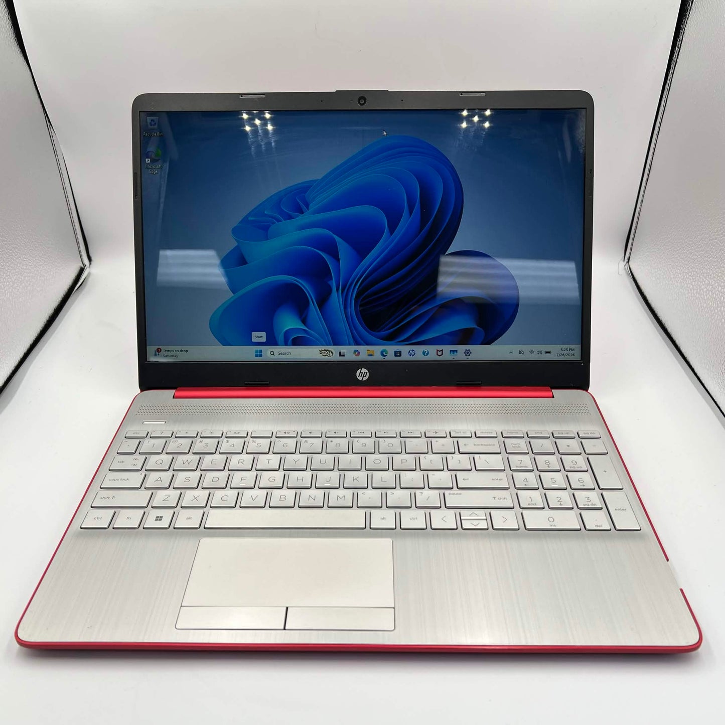 HP Laptop 15-DW0083WM 15.6" Pentium Silver N5030 1.1GHz 8GB RAM 128GB SSD