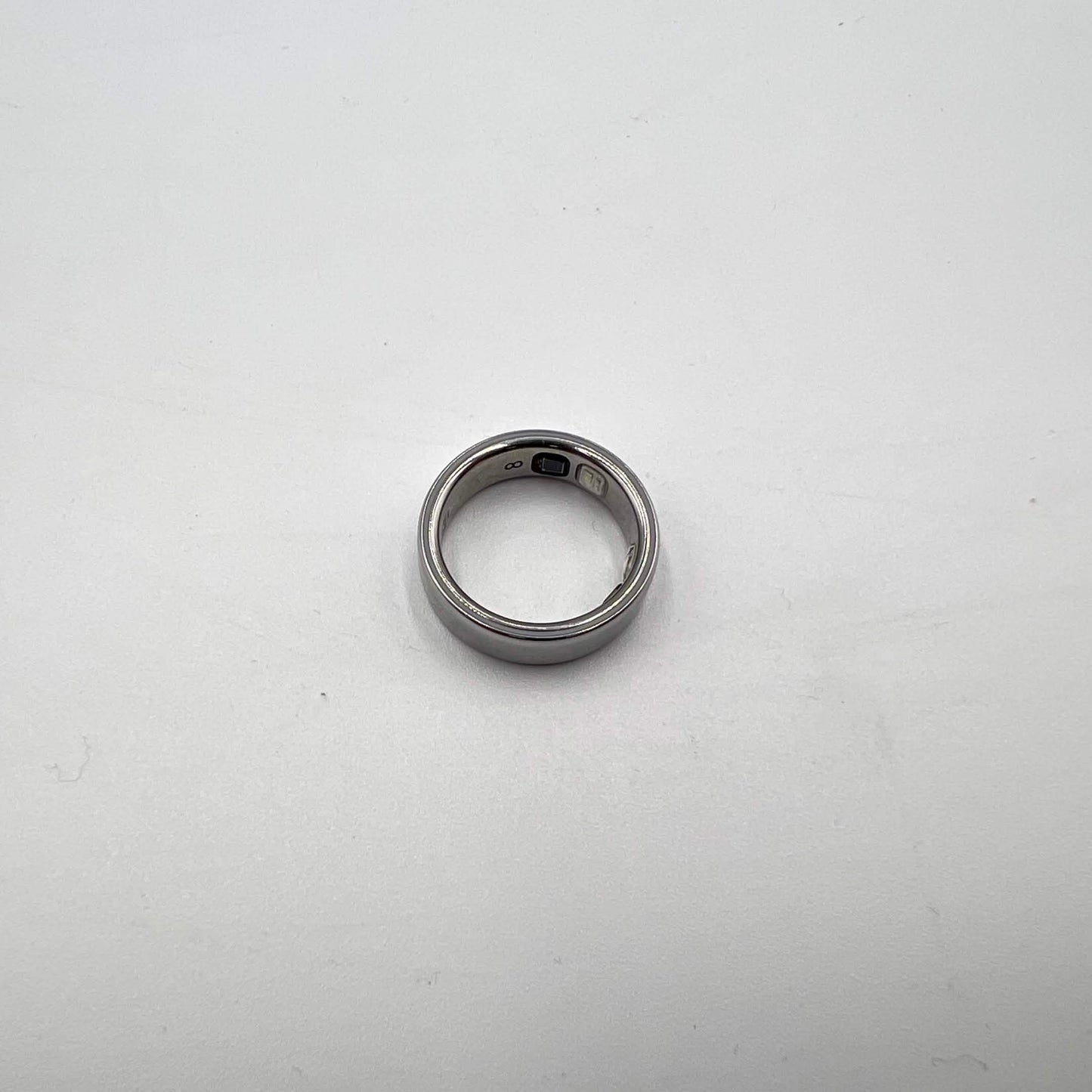 Oura Ring 4 Size 8 Brushed Silver Ceramic Smart Ring  OURA-2602