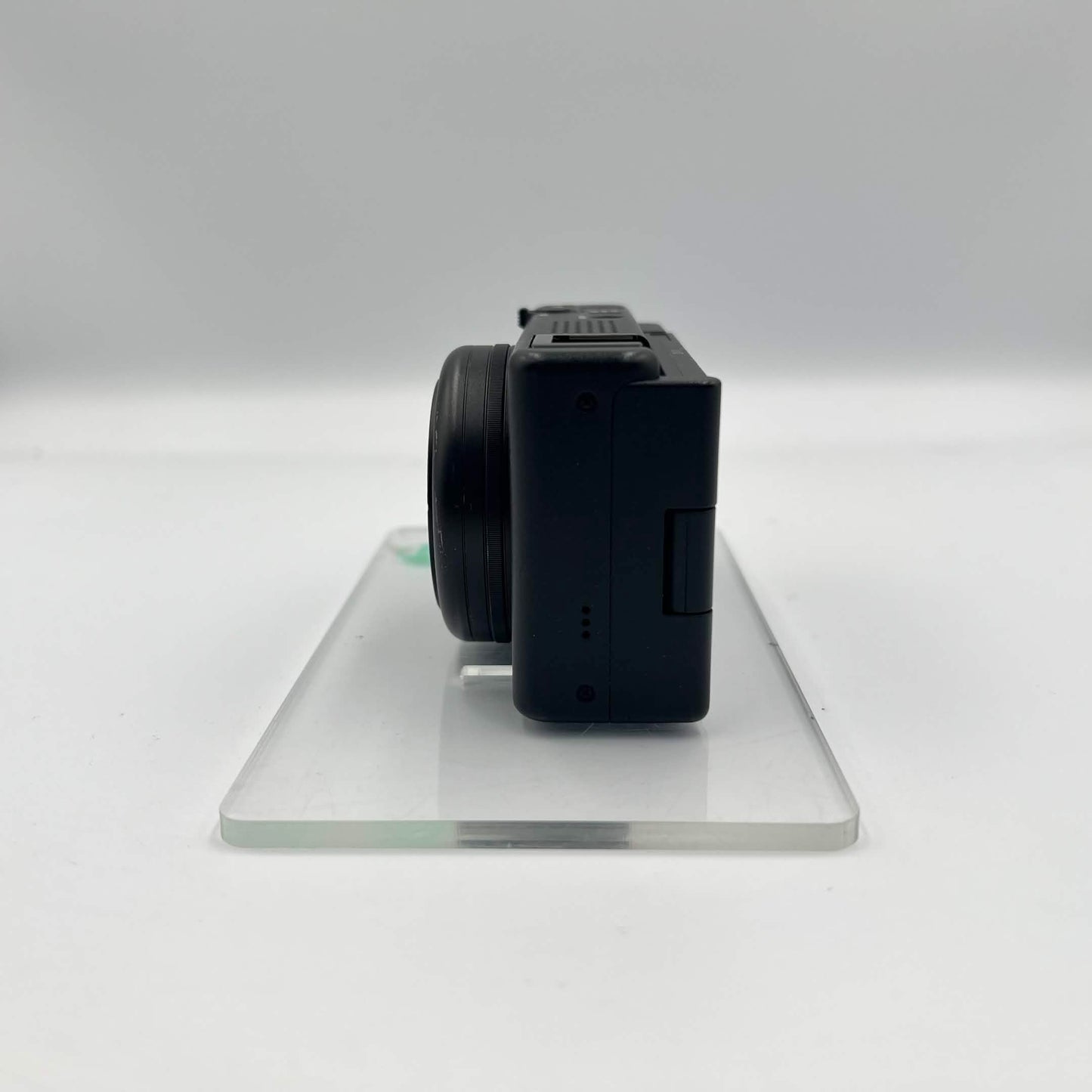 Sony ZV-1F 20.1MP compact digital vlogging camera