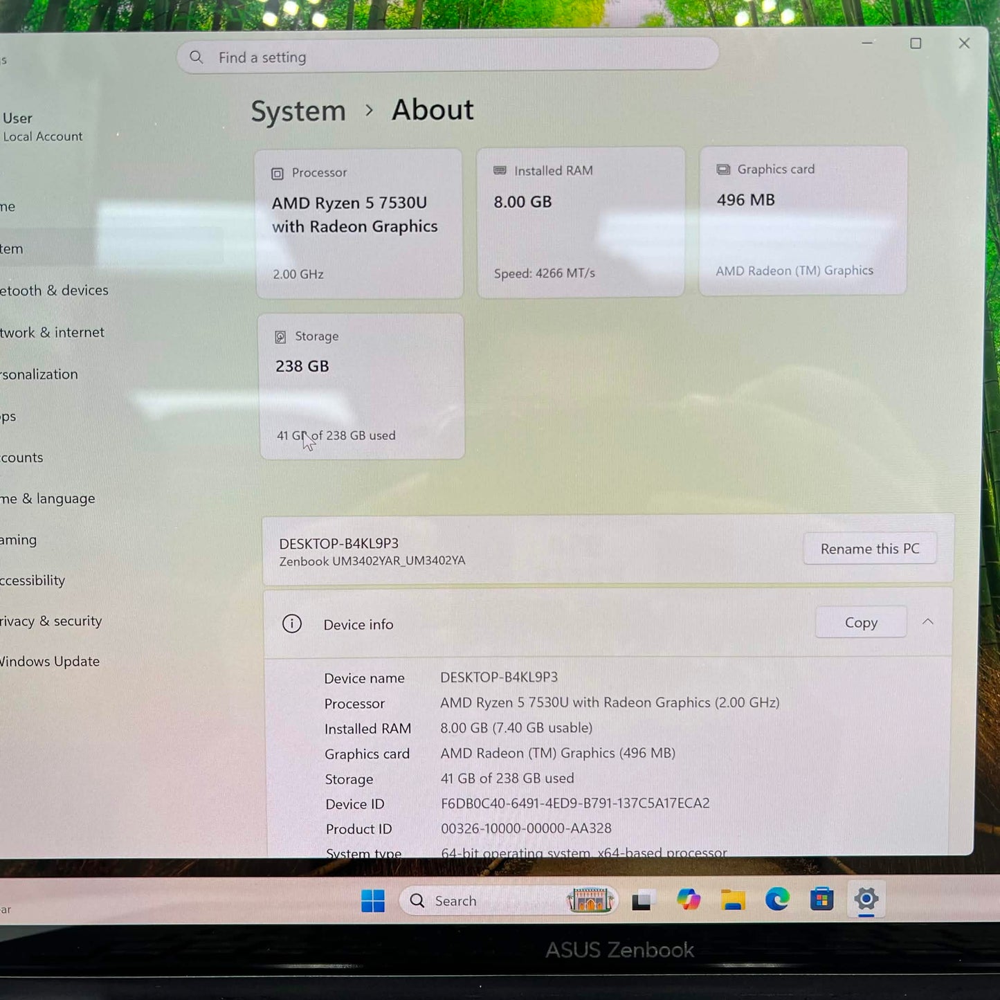 Asus Zenbook 14 OLED UM3420Y 14" Ryzen 5 7530U 2.0GHz 8GB RAM 256GB SSD