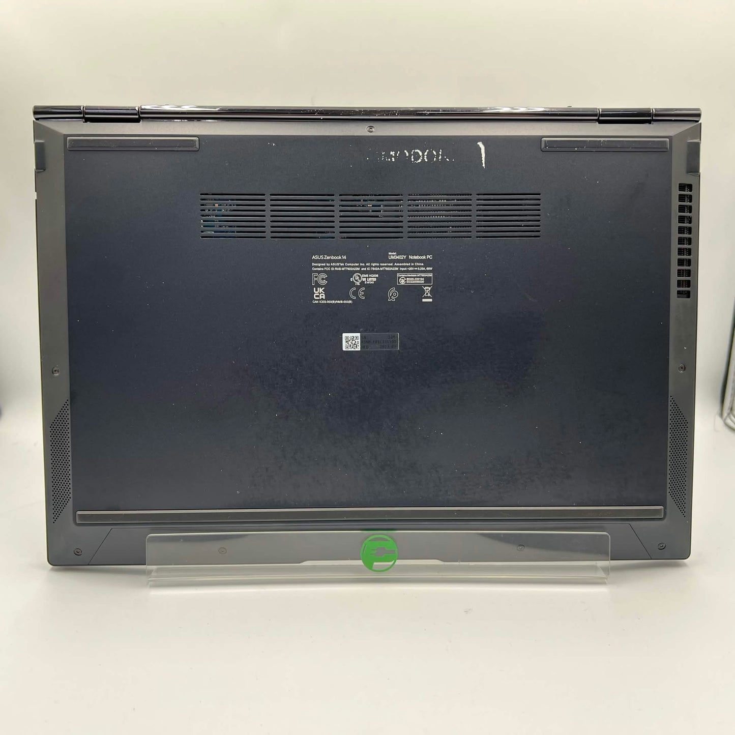 Asus Zenbook 14 OLED UM3420Y 14" Ryzen 5 7530U 2.0GHz 8GB RAM 256GB SSD
