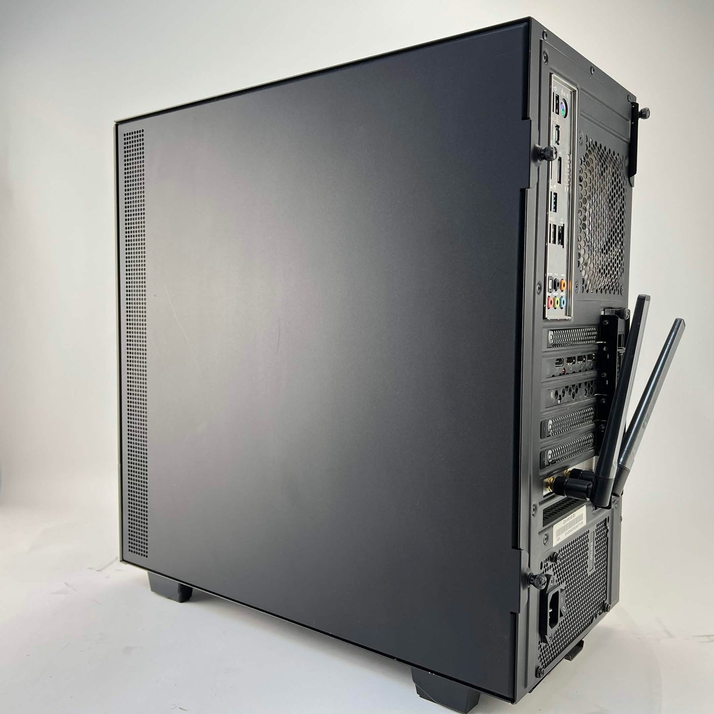 NZXT Custom PC Core i9-9900 3.10GHz 16GB RAM 500GB SSD EVGA GeForce RTX 3060 Ti
