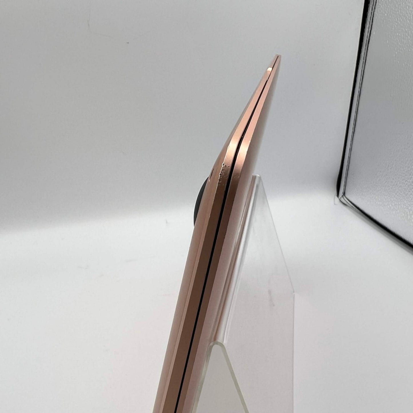 2020 Apple MacBook Air 13.3" i3 1.1GHz 8GB RAM 256GB SSD Rose Gold A2179
