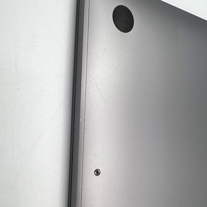 2020 Apple MacBook Pro 13.3" i5 1.4GHz 8GB RAM 256GB SSD Silver A2289
