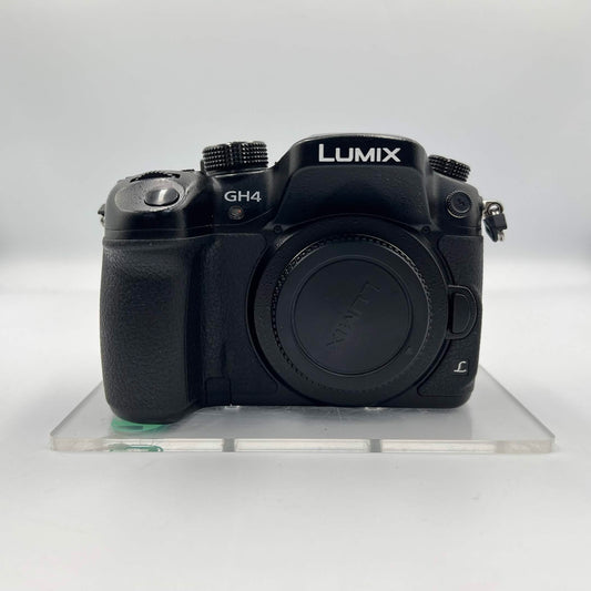 Panasonic Lumix GH4 DMC-GH4 16.5MP Micro Four Thirds 4/3 Mount Mirrorless Camera 6277 Shutter Count