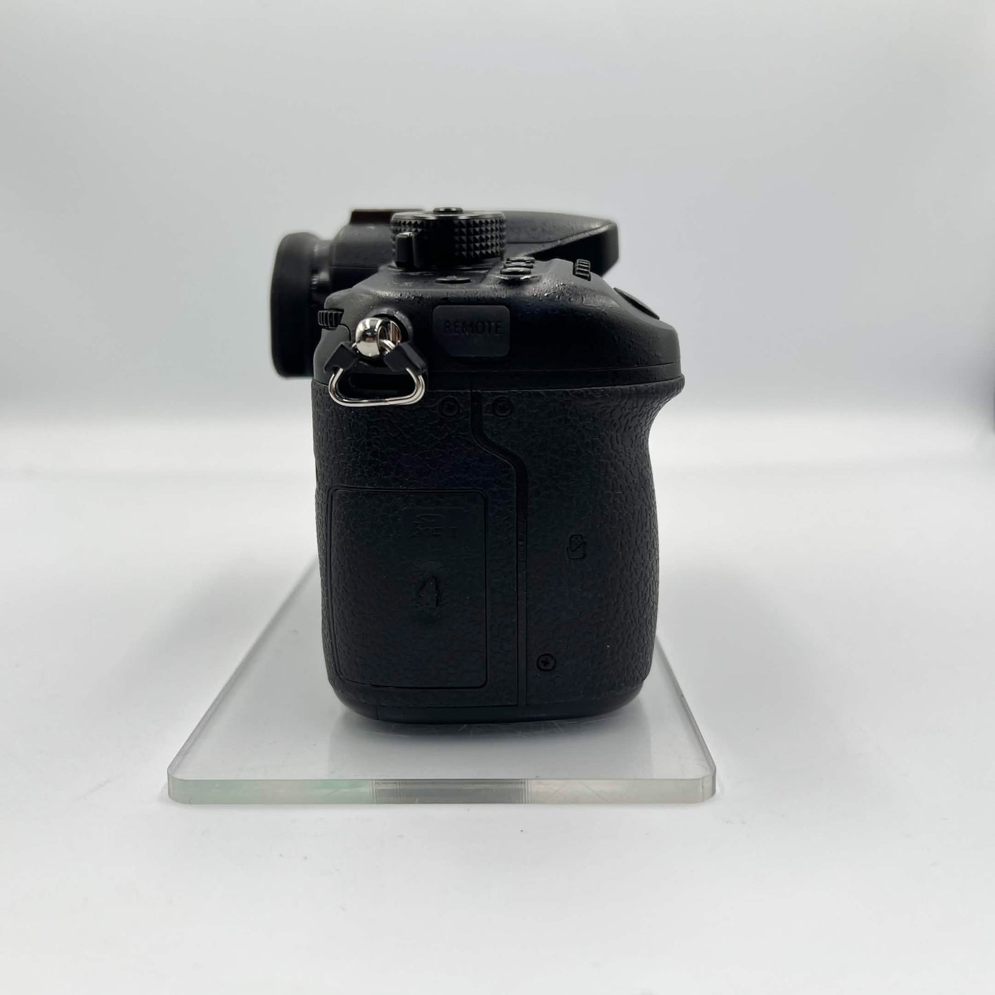 Panasonic Lumix GH4 DMC-GH4 16.5MP Micro Four Thirds 4/3 Mount Mirrorless Camera 6277 Shutter Count